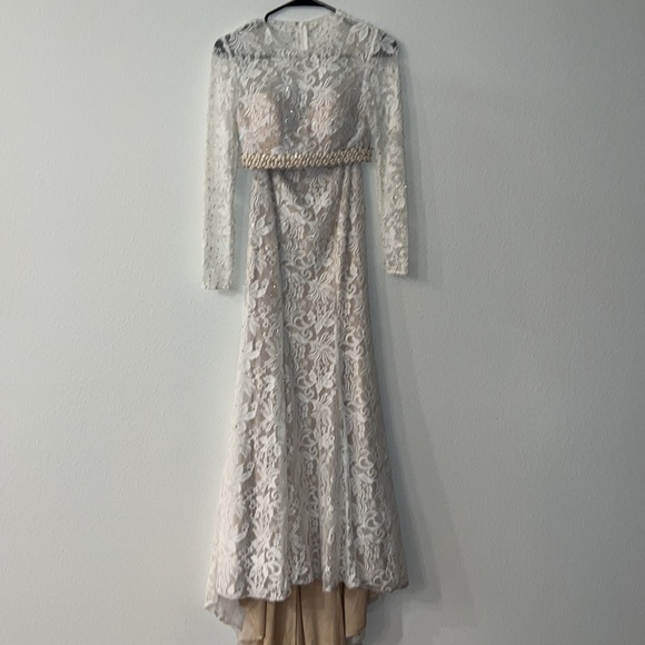 La Femme Two Piece Prom / Wedding/ Gala Set - Picture 5 of 8